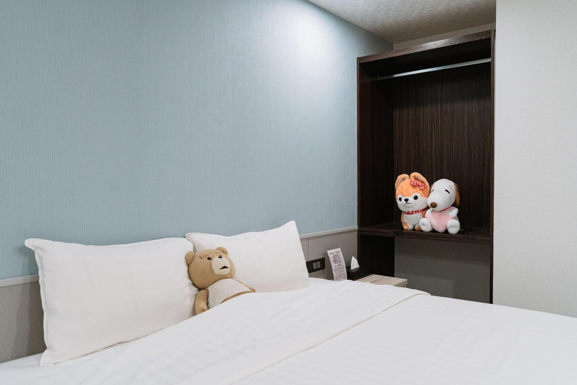 歐法行旅 O Fun Hotel Taipei Exteriör bild