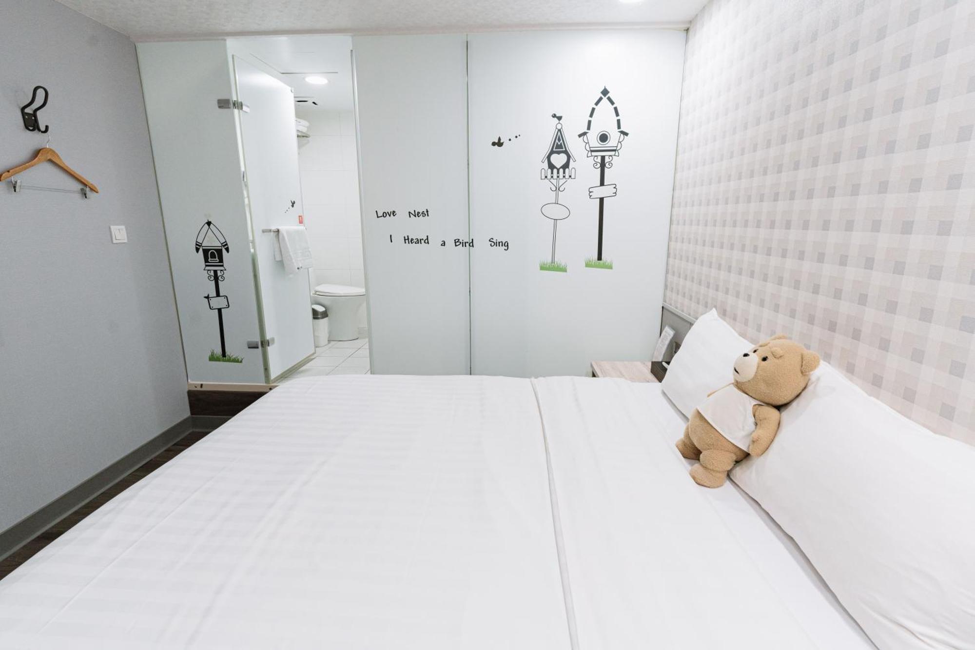 歐法行旅 O Fun Hotel Taipei Exteriör bild