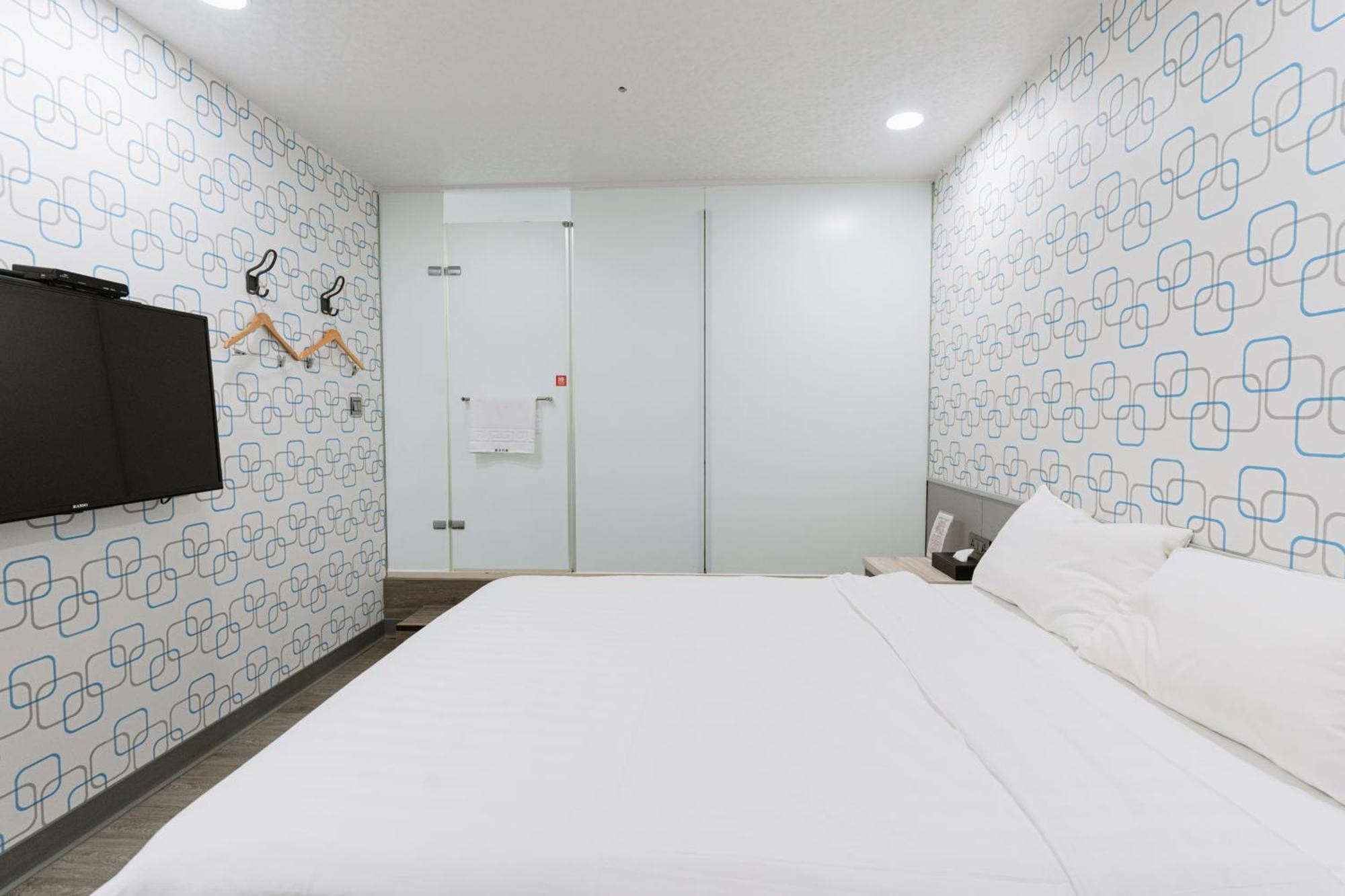 歐法行旅 O Fun Hotel Taipei Exteriör bild