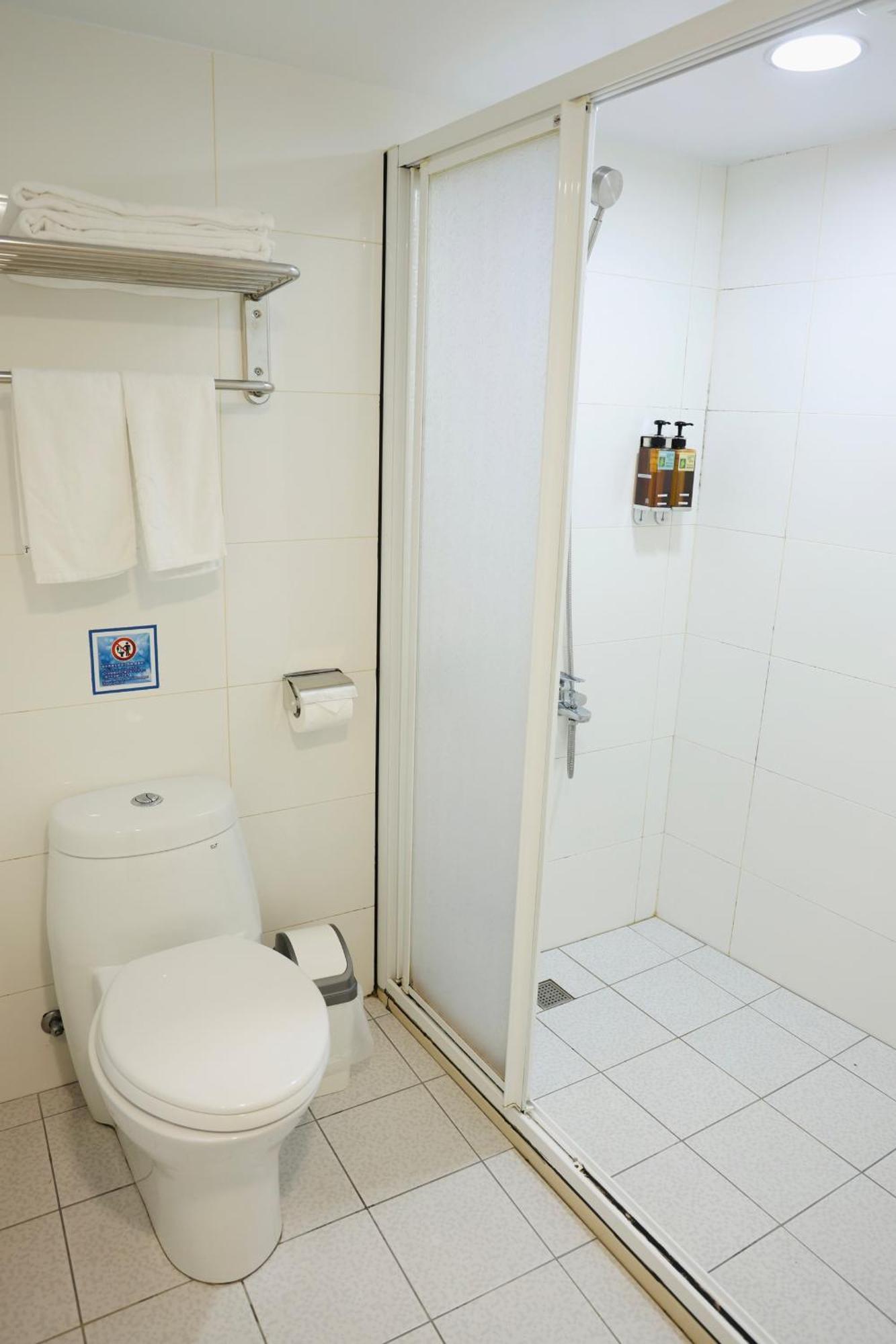 歐法行旅 O Fun Hotel Taipei Exteriör bild